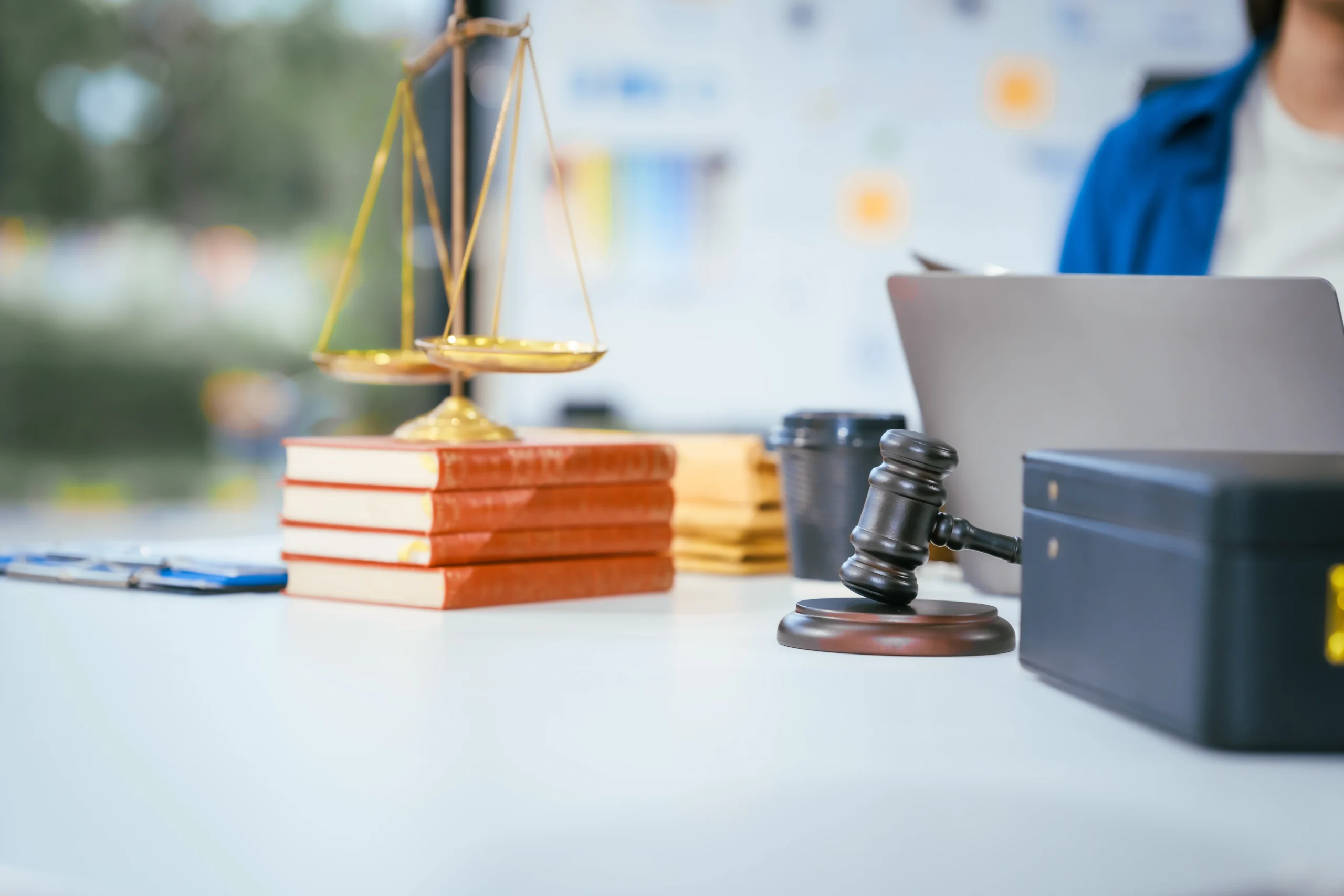 Helle-Moonika Helme kaotas vaidluse kunstnik Toomas Reisaluga osaliselt